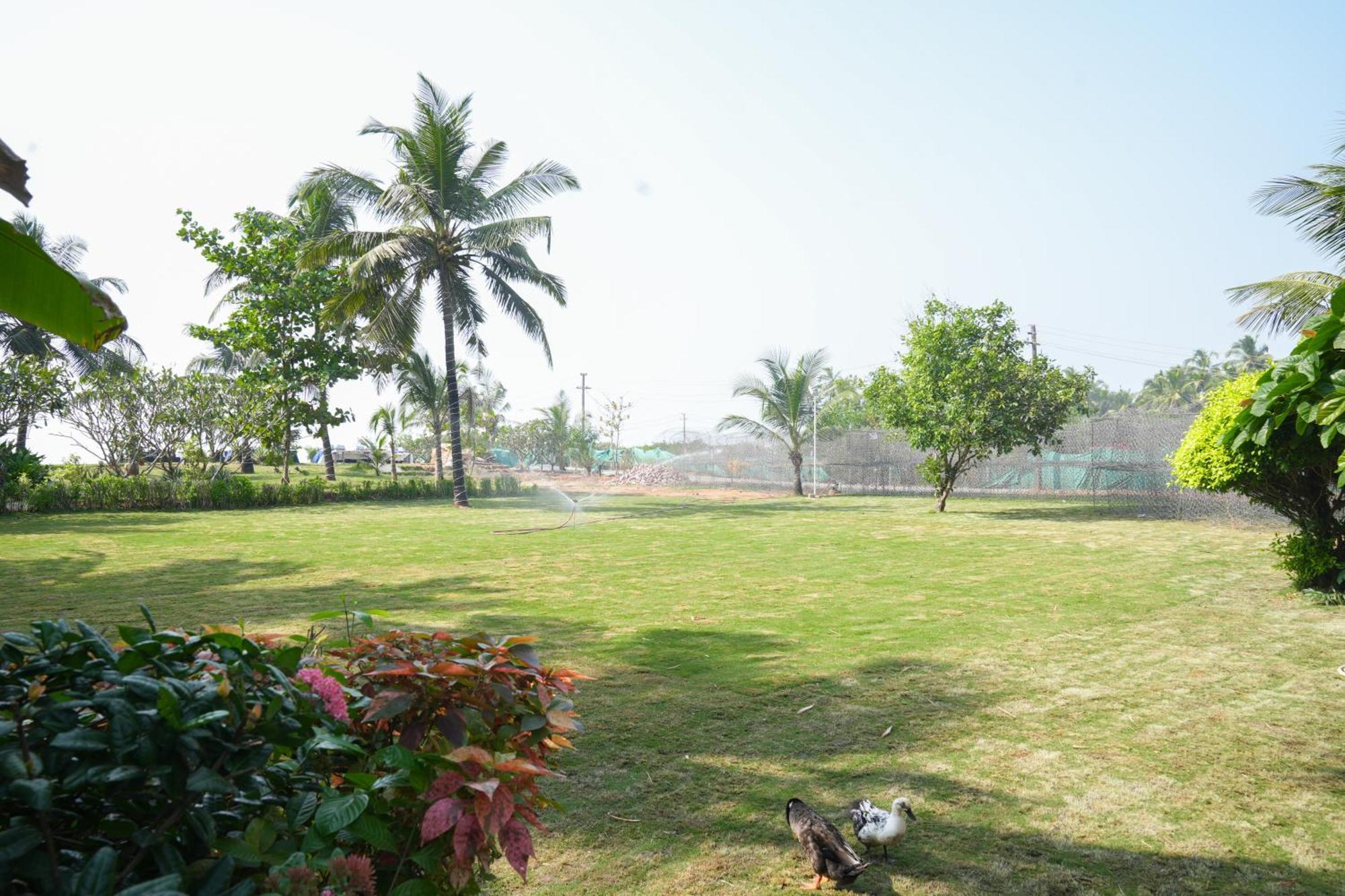 Regenta Beach House Resort, Goa Benaulim Exteriör bild